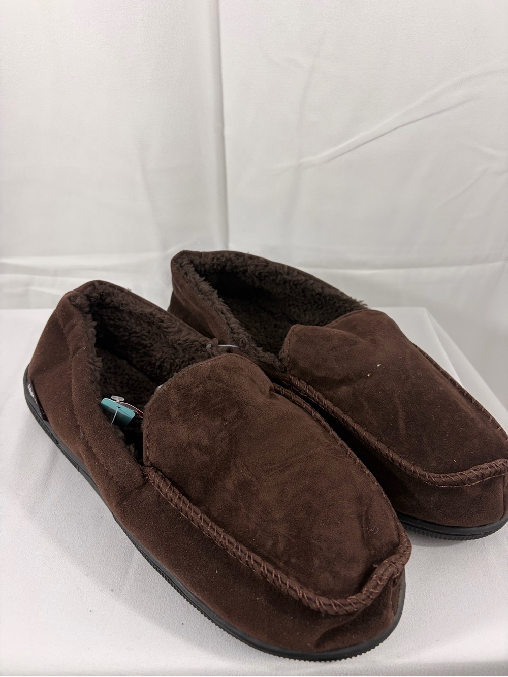 NWT Muk Luks Women’s Size 7-8 Size Brown Faux-Suede Slip-On Loafers